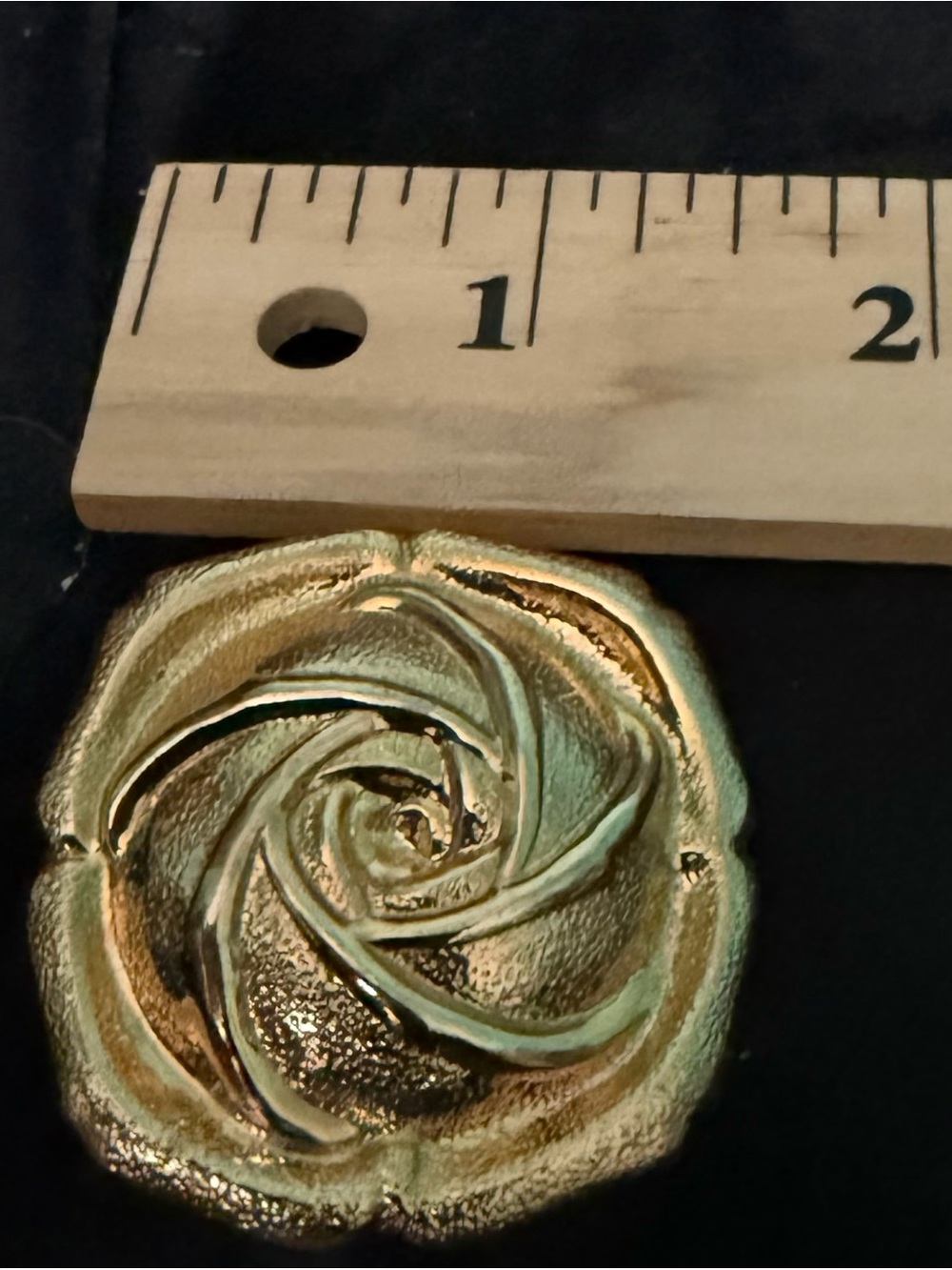Vintage Gold Toned Rose Scarf Clip Women Jewelry